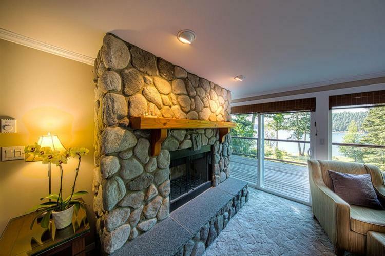Gowlland Harbour Resort Heriot Bay エクステリア 写真